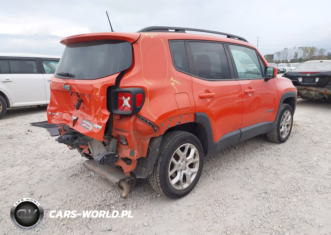 2018 Jeep Renegade Latitude 4X4 VIN:ZACCJBBB3JPH69091 - 4