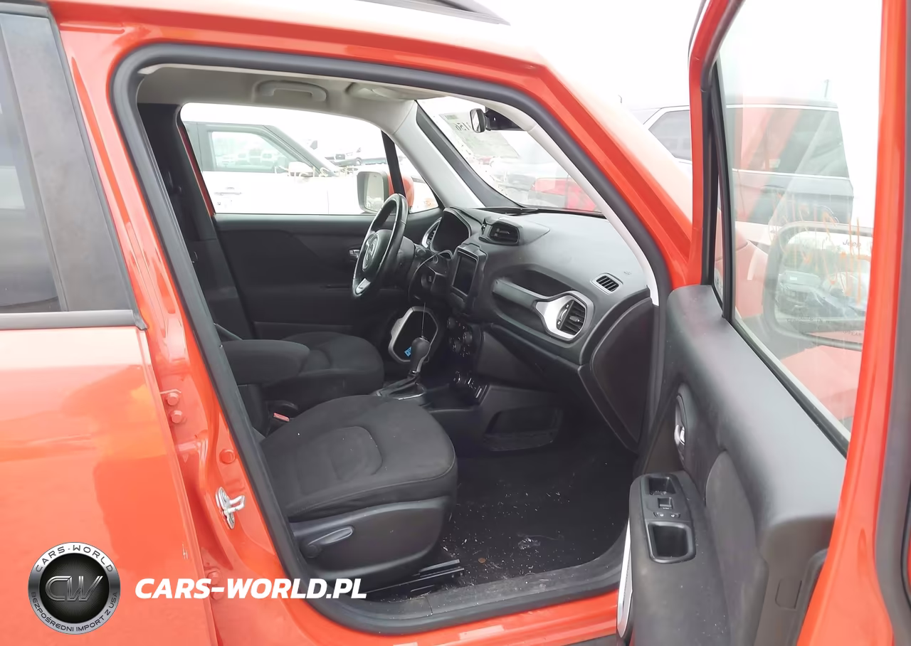 2018 Jeep Renegade Latitude 4X4 VIN:ZACCJBBB3JPH69091 - 5