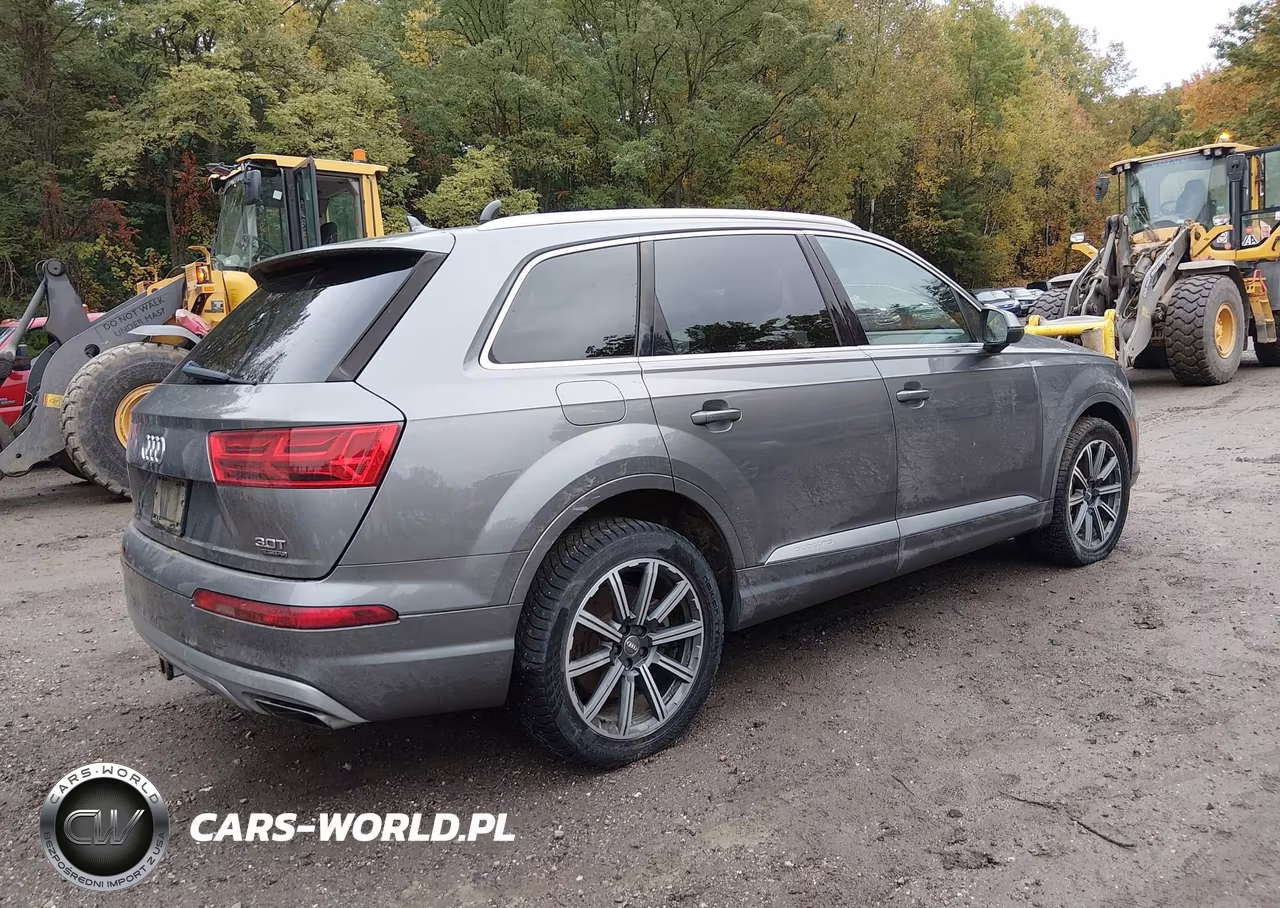 2017 Audi Q7 3.0T Premium VIN:WA1LAAF75HD013295 - 4
