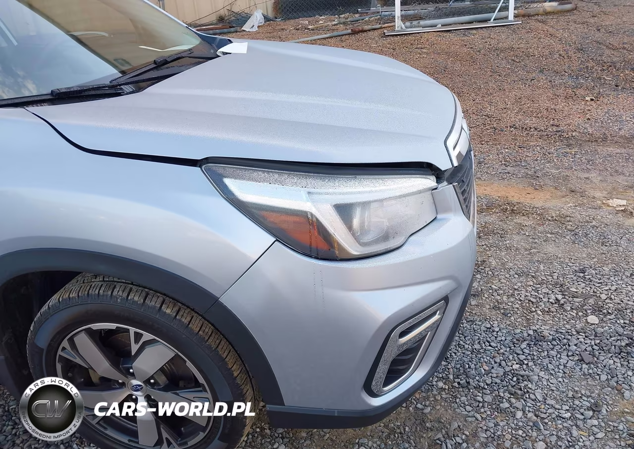 2020 Subaru Forester Touring VIN:JF2SKAXC4LH562290 - 18