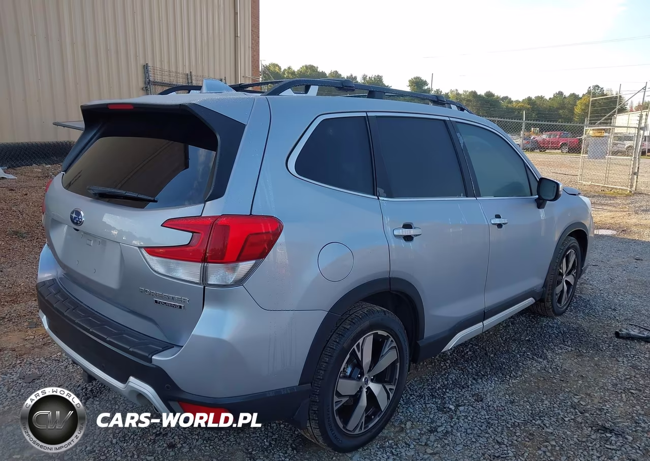 2020 Subaru Forester Touring VIN:JF2SKAXC4LH562290 - 4