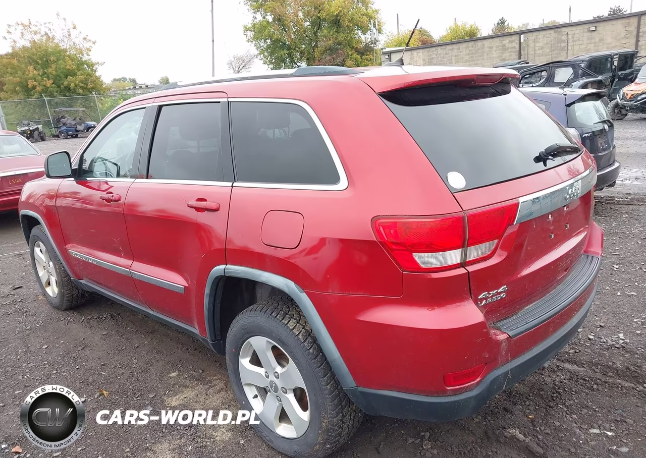 2011 Jeep Grand Cherokee Laredo VIN:1J4RR4GGXBC529023 - 3
