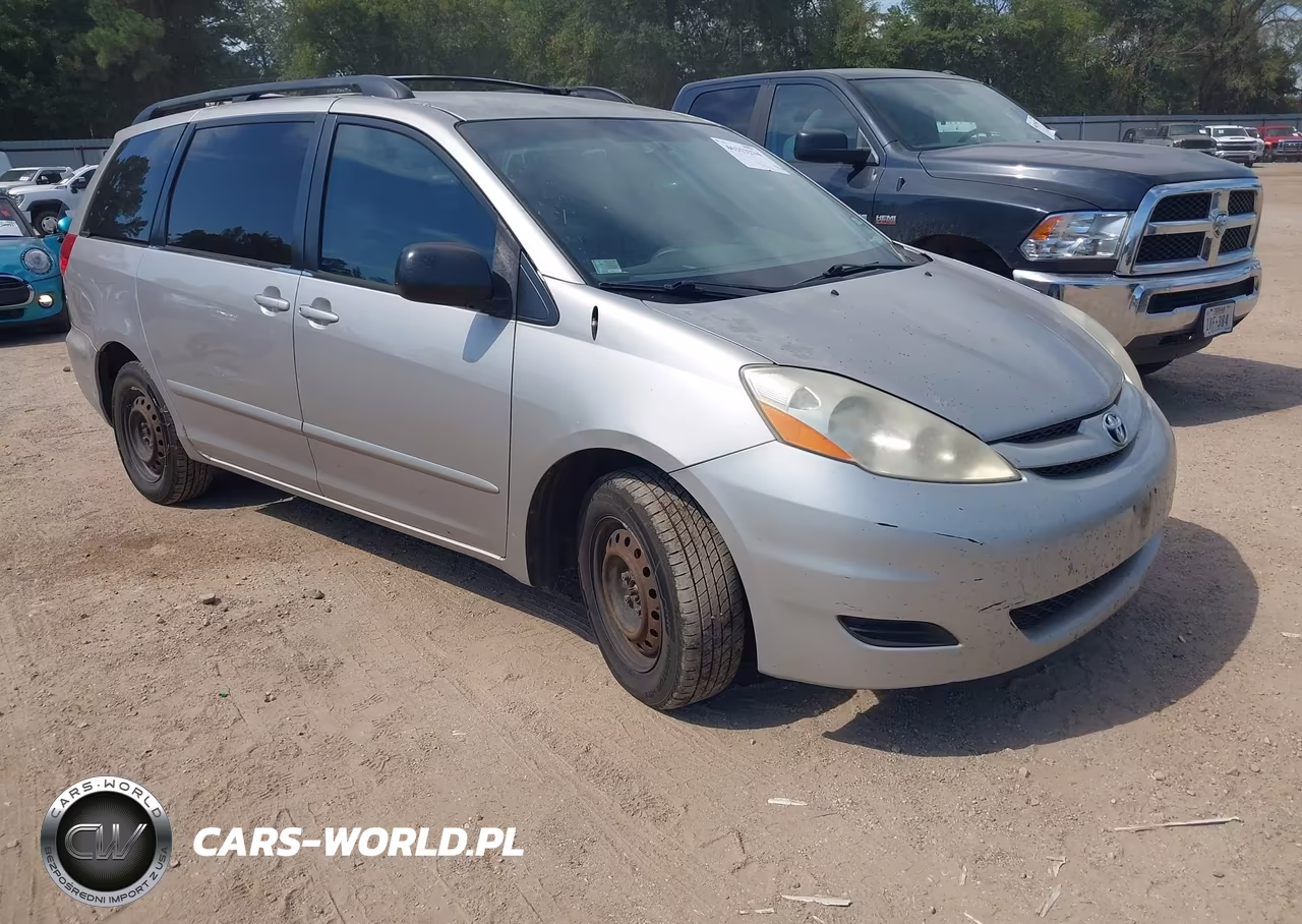 2010 Toyota Sienna Ce-Le