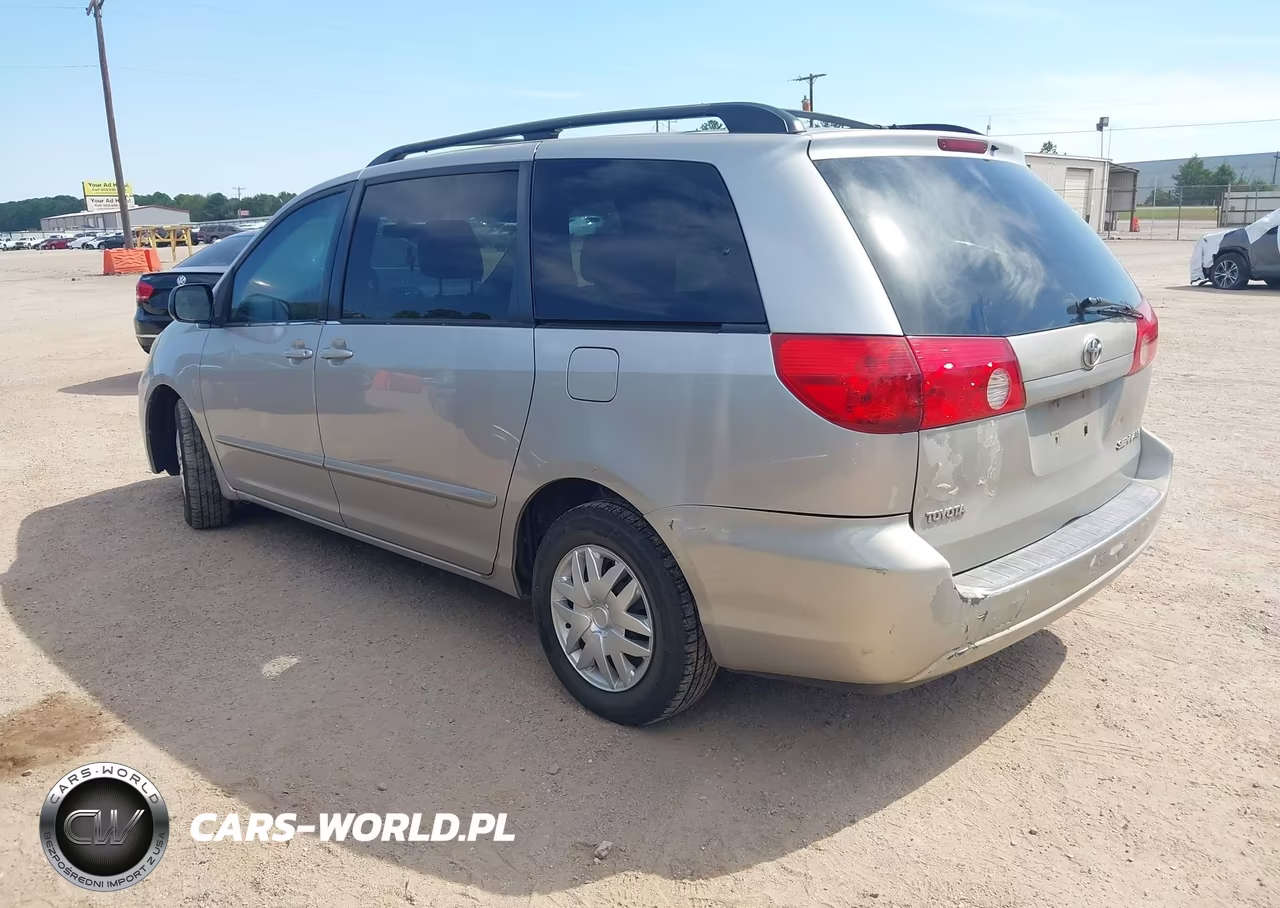 2010 Toyota Sienna Ce-Le VIN:5TDKK4CCXAS316049 - 3