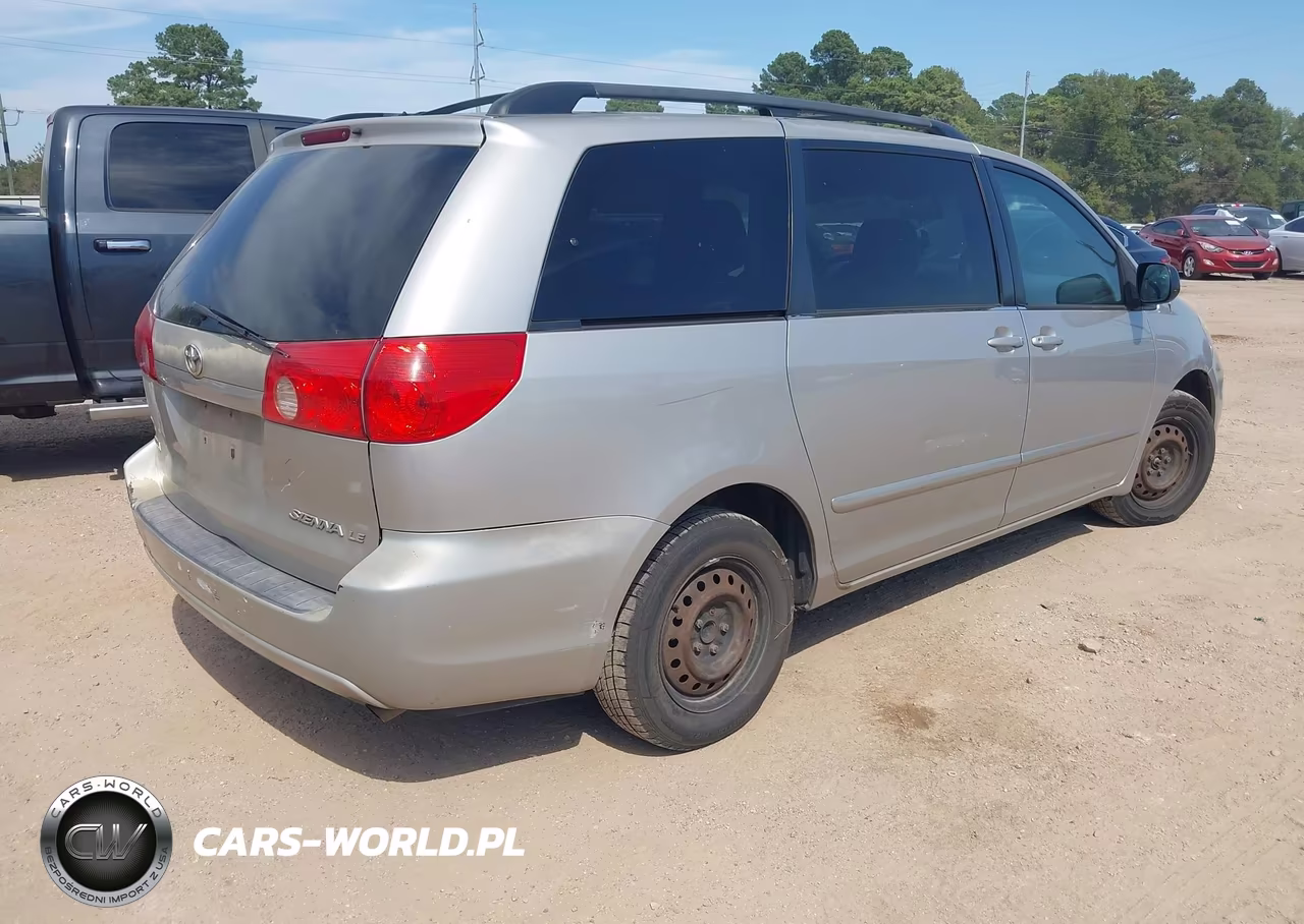 2010 Toyota Sienna Ce-Le VIN:5TDKK4CCXAS316049 - 4