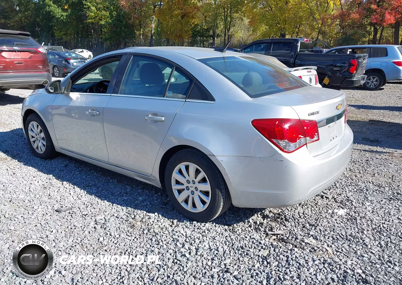 2011 Chevrolet Cruze Ls VIN:1G1PD5SH2B7305022 - 3
