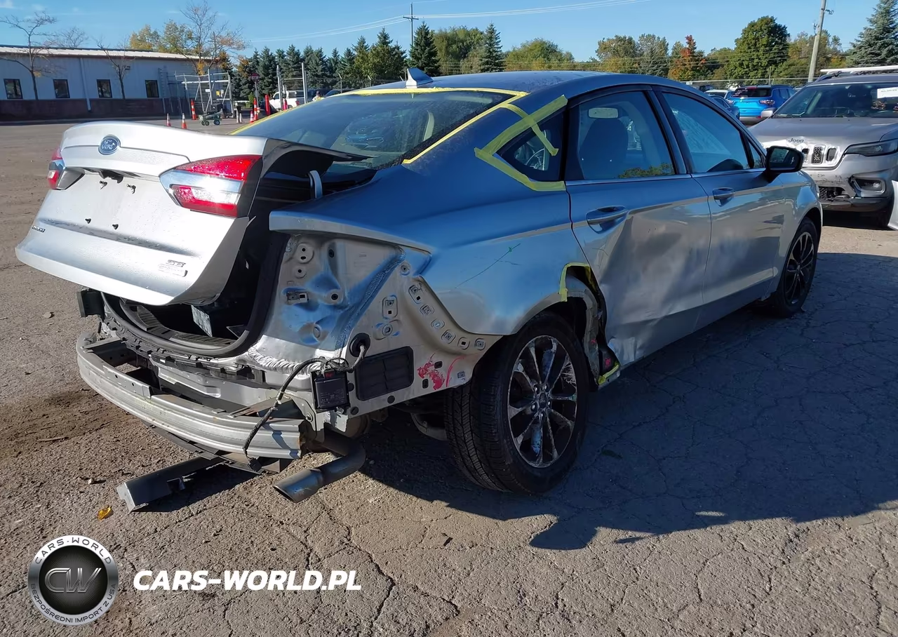2020 Ford Fusion Se VIN:3FA6P0HDXLR145876 - 4