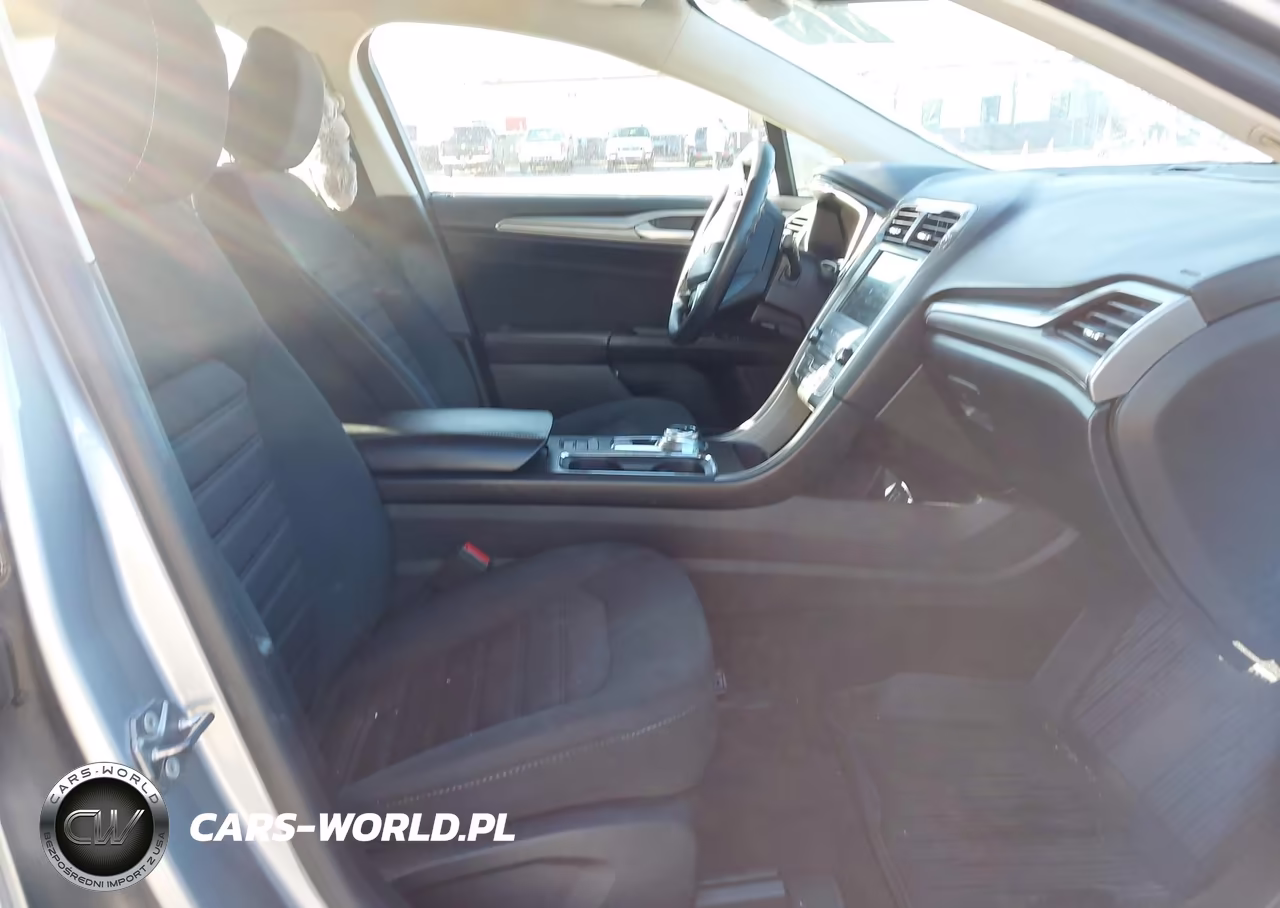 2020 Ford Fusion Se VIN:3FA6P0HDXLR145876 - 5