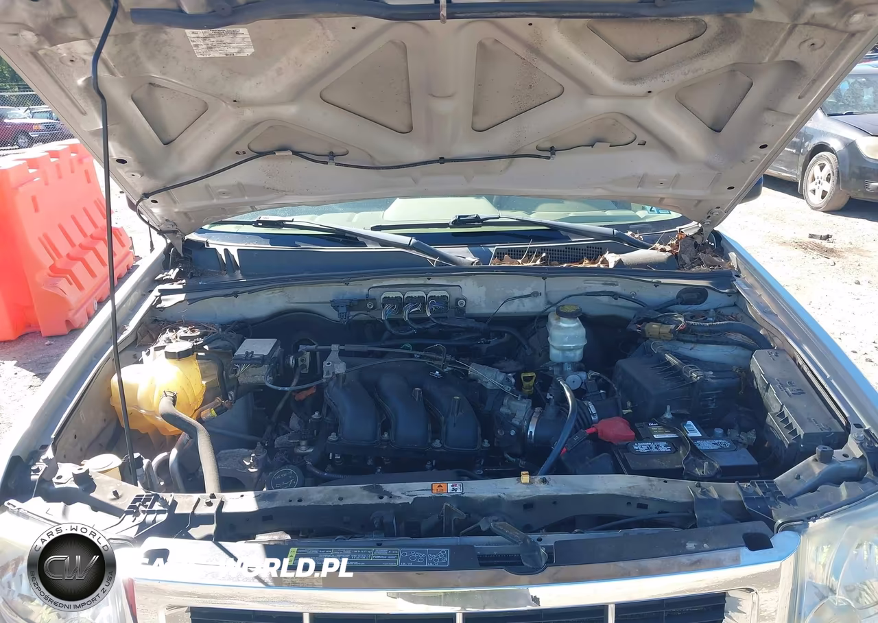 2008 Ford Escape Limited VIN:1FMCU94178KE31505 - 10