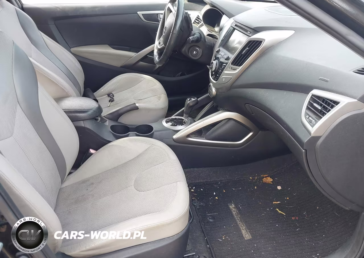 2012 Hyundai Veloster Base W-Gray VIN:KMHTC6ADXCU050440 - 5
