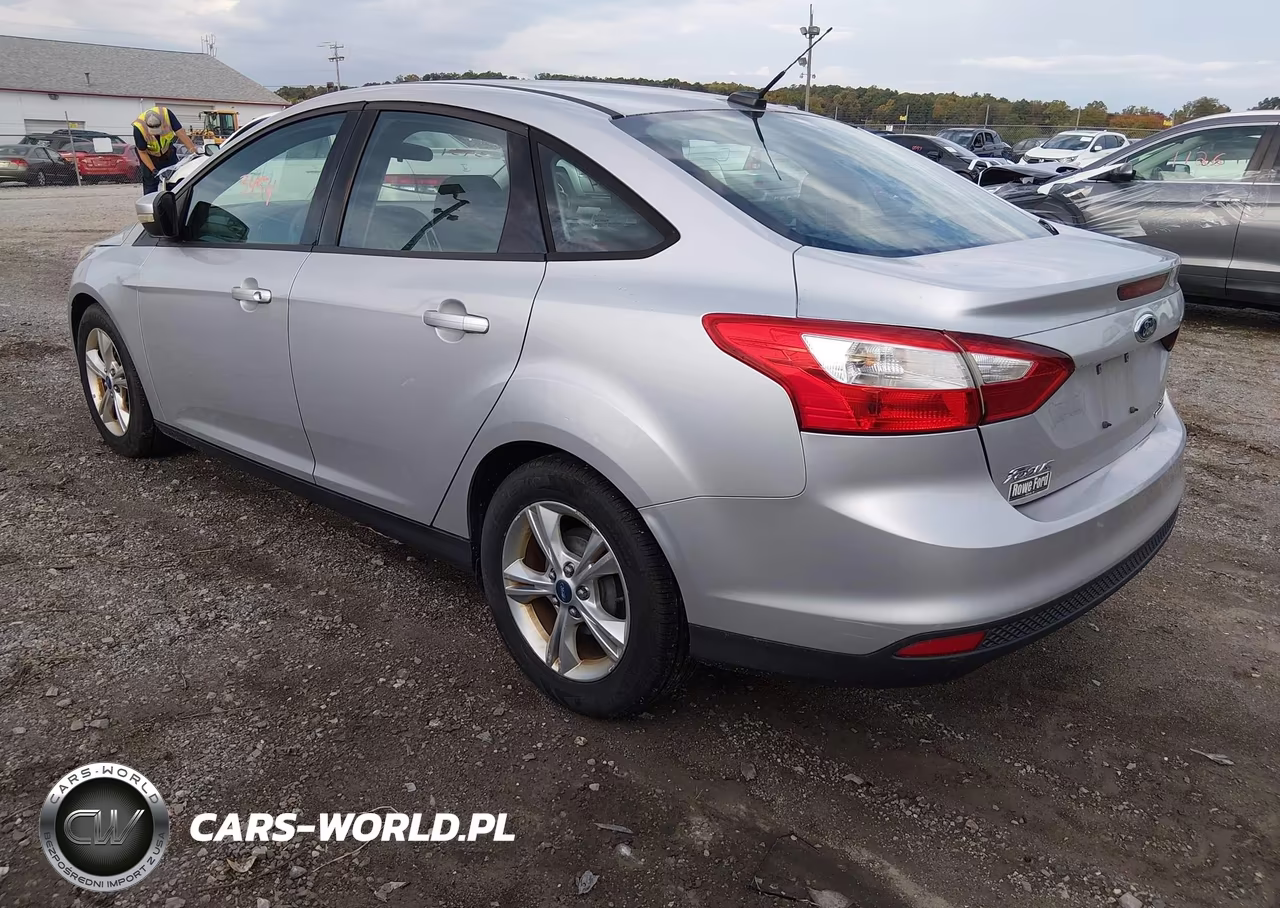 2013 Ford Focus Se VIN:1FADP3F26DL139292 - 3