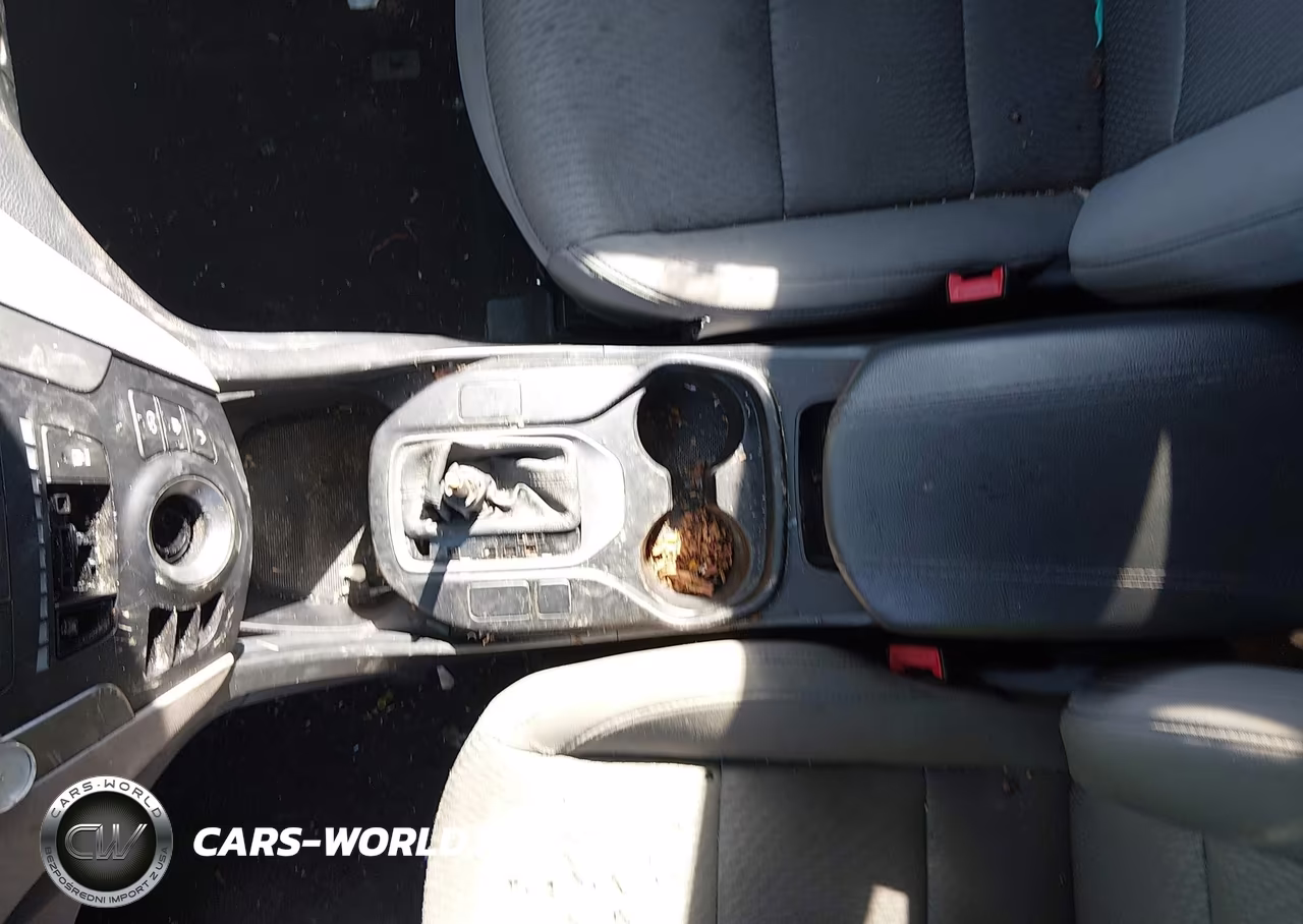 2016 Hyundai Santa Fe Sport 2.4L VIN:5XYZTDLB3GG379079 - 19