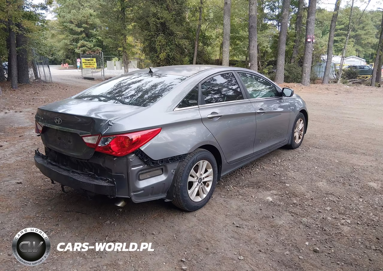 2013 Hyundai Sonata Gls VIN:5NPEB4ACXDH700908 - 4