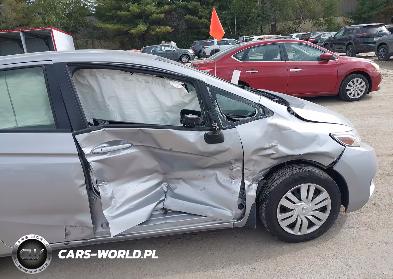 2017 Honda Fit Lx VIN:JHMGK5H51HS008743 - 6