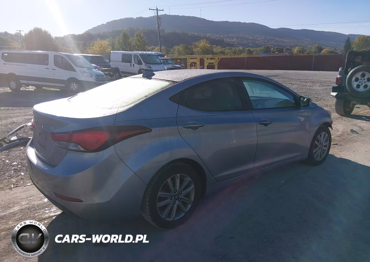 2016 Hyundai Elantra Se VIN:5NPDH4AE8GH722776 - 4