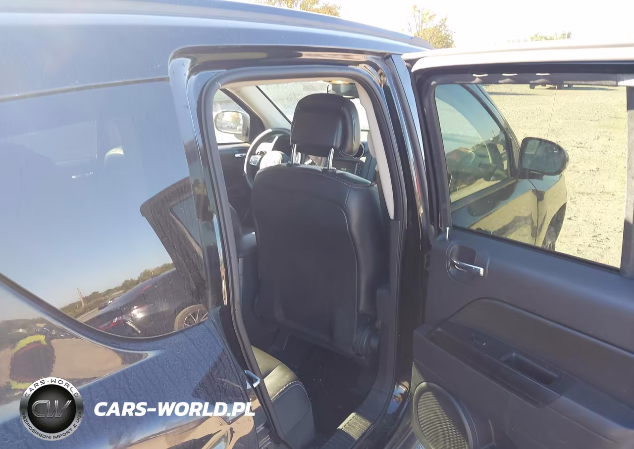 2015 Jeep Compass Altitude Edition VIN:1C4NJDBB2FD259292 - 8