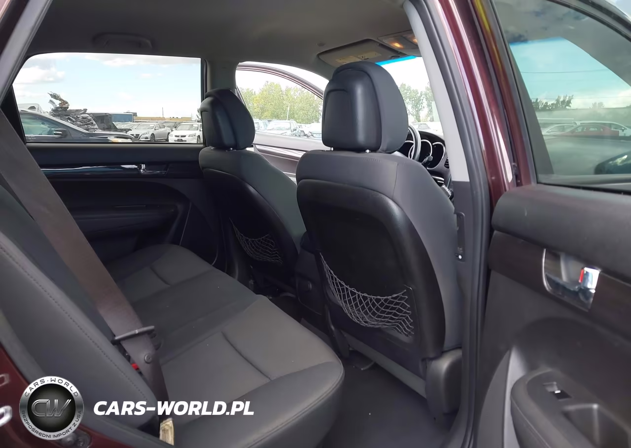 2012 Kia Sorento Lx VIN:5XYKTDA69CG235408 - 8