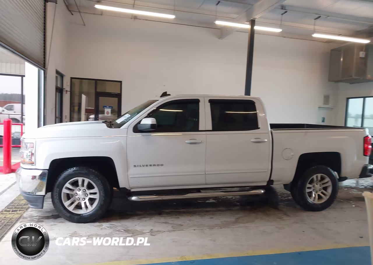 2018 Chevrolet Silverado 1500 1Lt VIN:3GCPCREC6JG101179 - 14