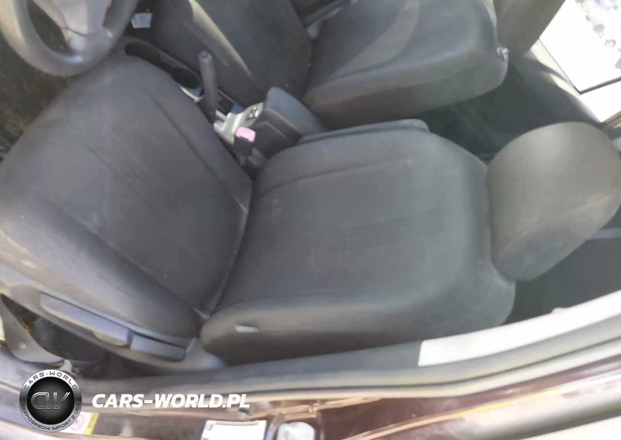 2008 Scion Xb VIN:JTLKE50E681028642 - 16