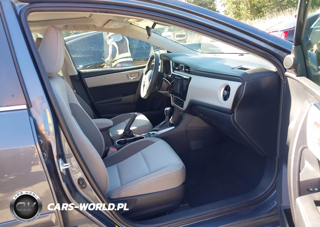 2018 Toyota Corolla Le Eco VIN:2T1BPRHE8JC063136 - 5