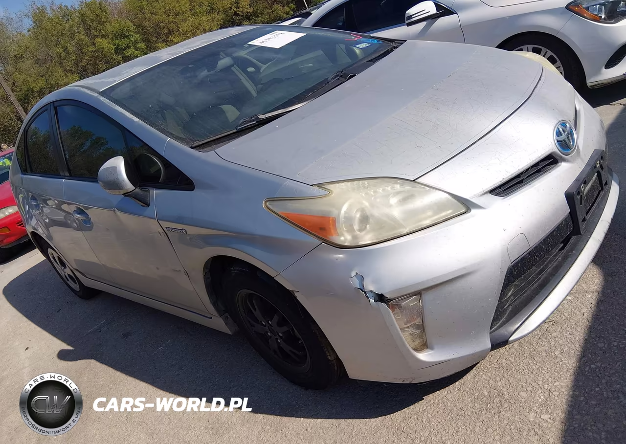 2013 Toyota Prius Two – zdjęcie 1 z 16