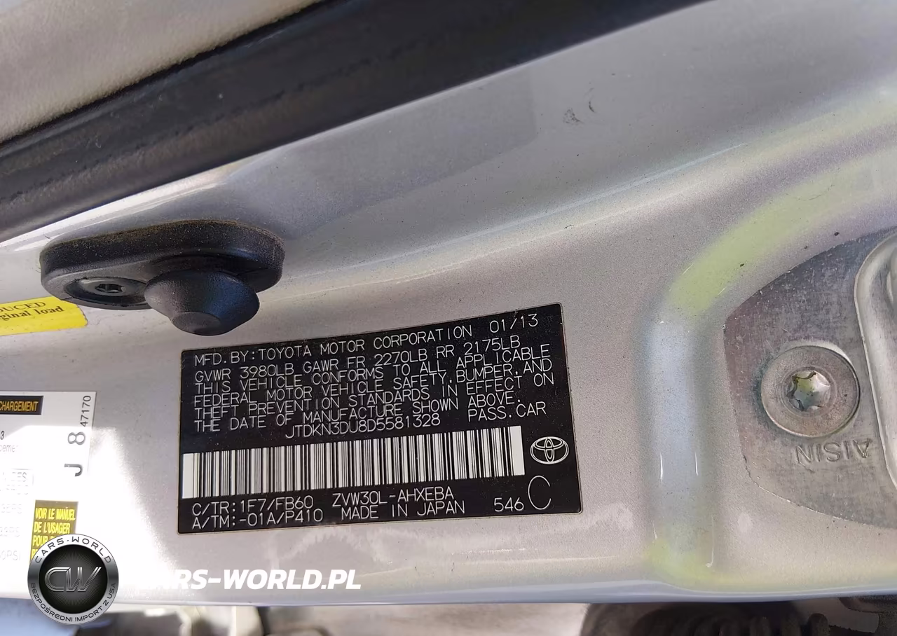 2013 Toyota Prius Two VIN:JTDKN3DU8D5581328 - 9