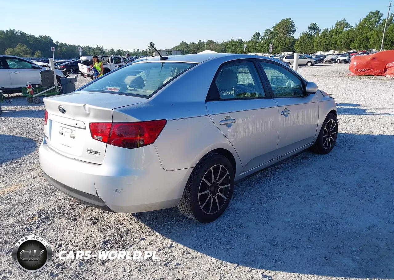 2012 Kia Forte Lx VIN:KNAFT4A29C5467382 - 4