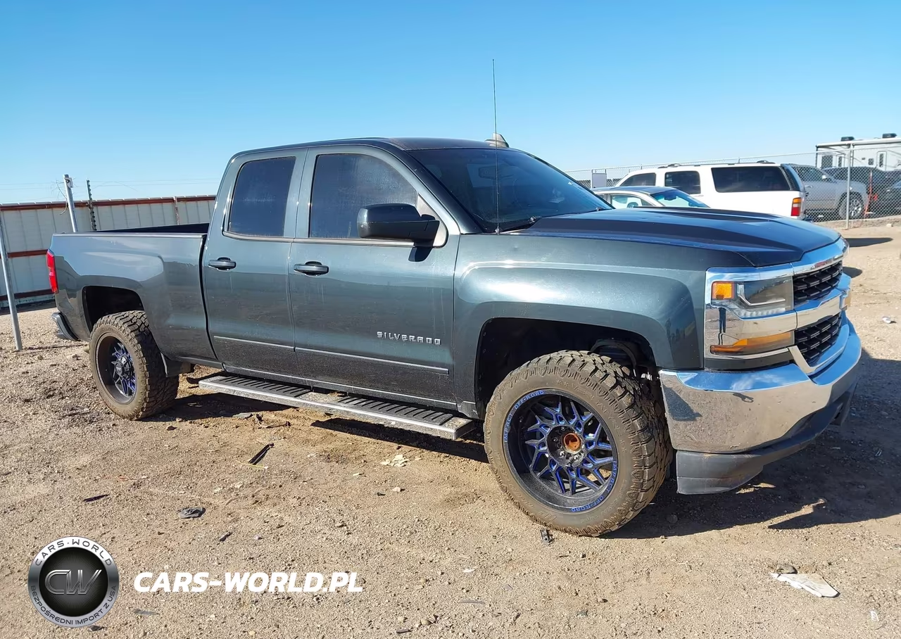 2018 Chevrolet Silverado 1500 1Lt VIN:1GCRCREC0JZ141010 - 13