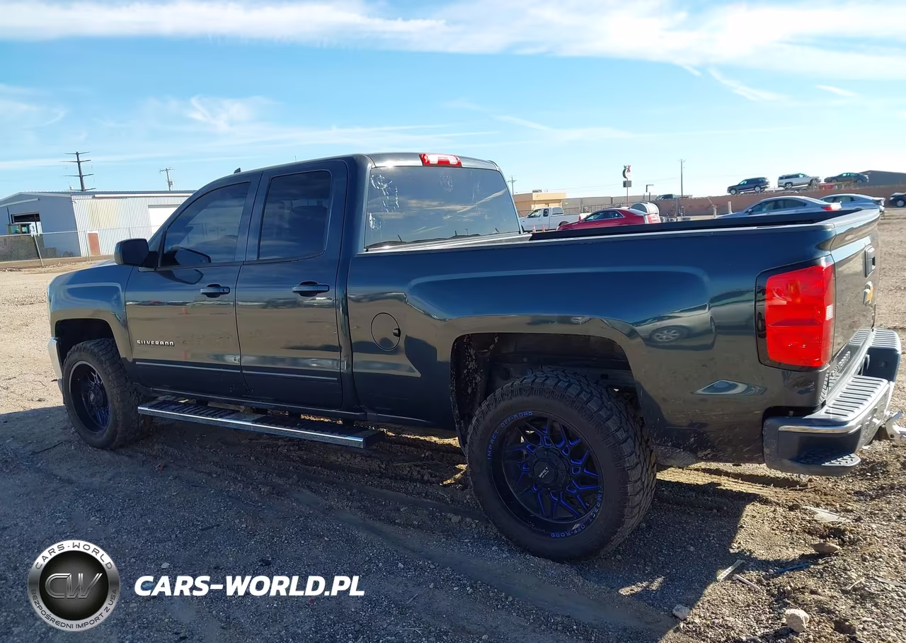 2018 Chevrolet Silverado 1500 1Lt VIN:1GCRCREC0JZ141010 - 14