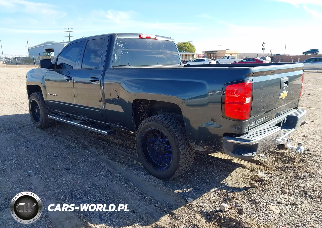 2018 Chevrolet Silverado 1500 1Lt VIN:1GCRCREC0JZ141010 - 3