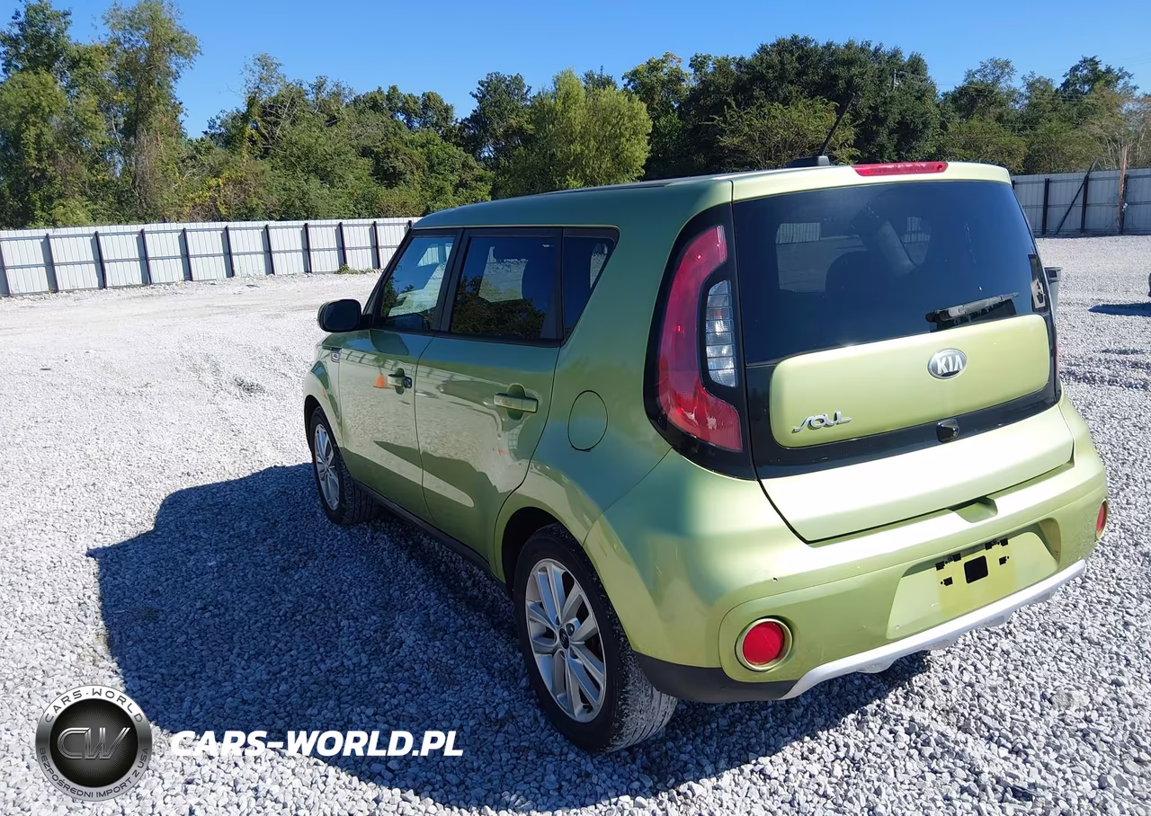2017 Kia Soul + VIN:KNDJP3A52H7877832 - 3