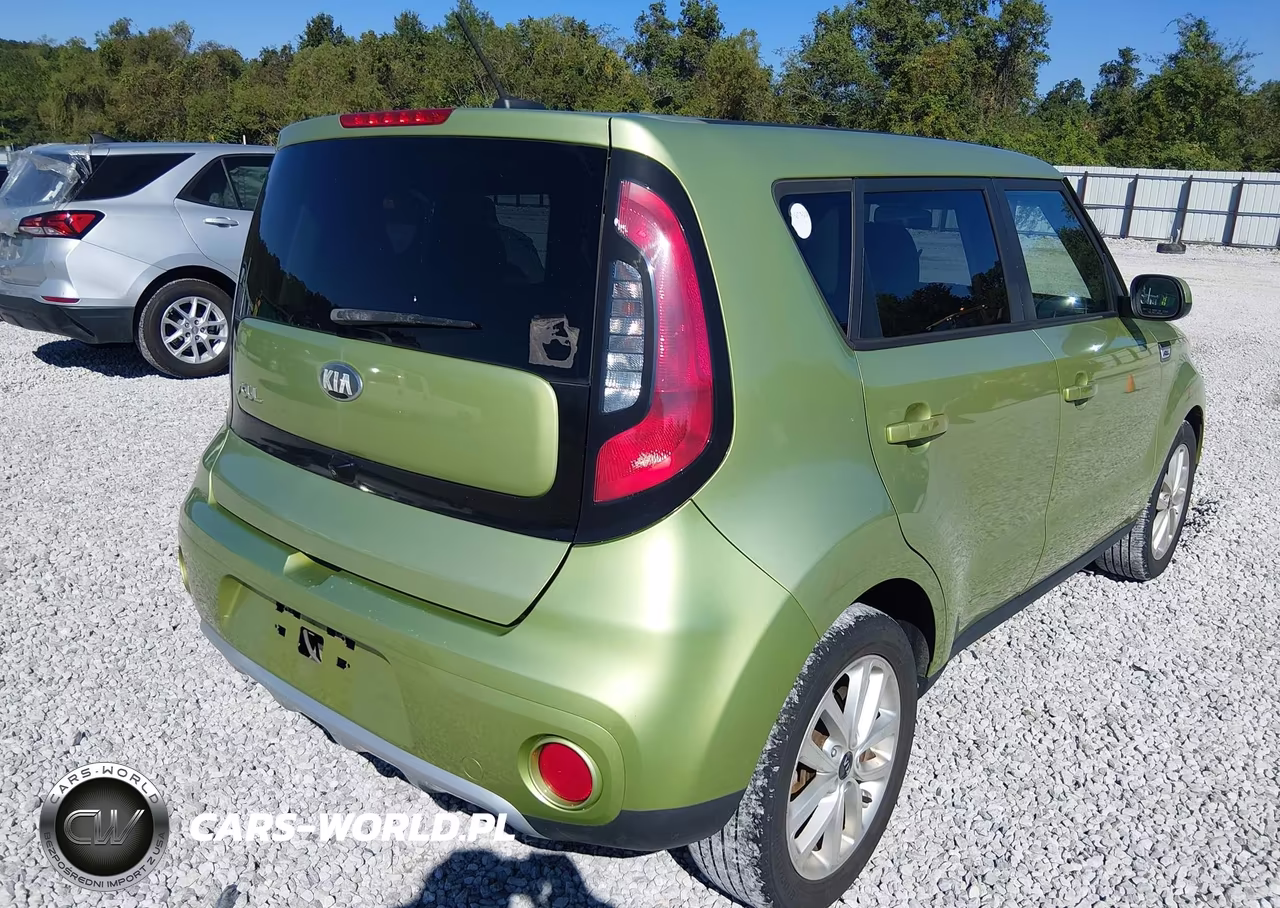2017 Kia Soul + VIN:KNDJP3A52H7877832 - 4