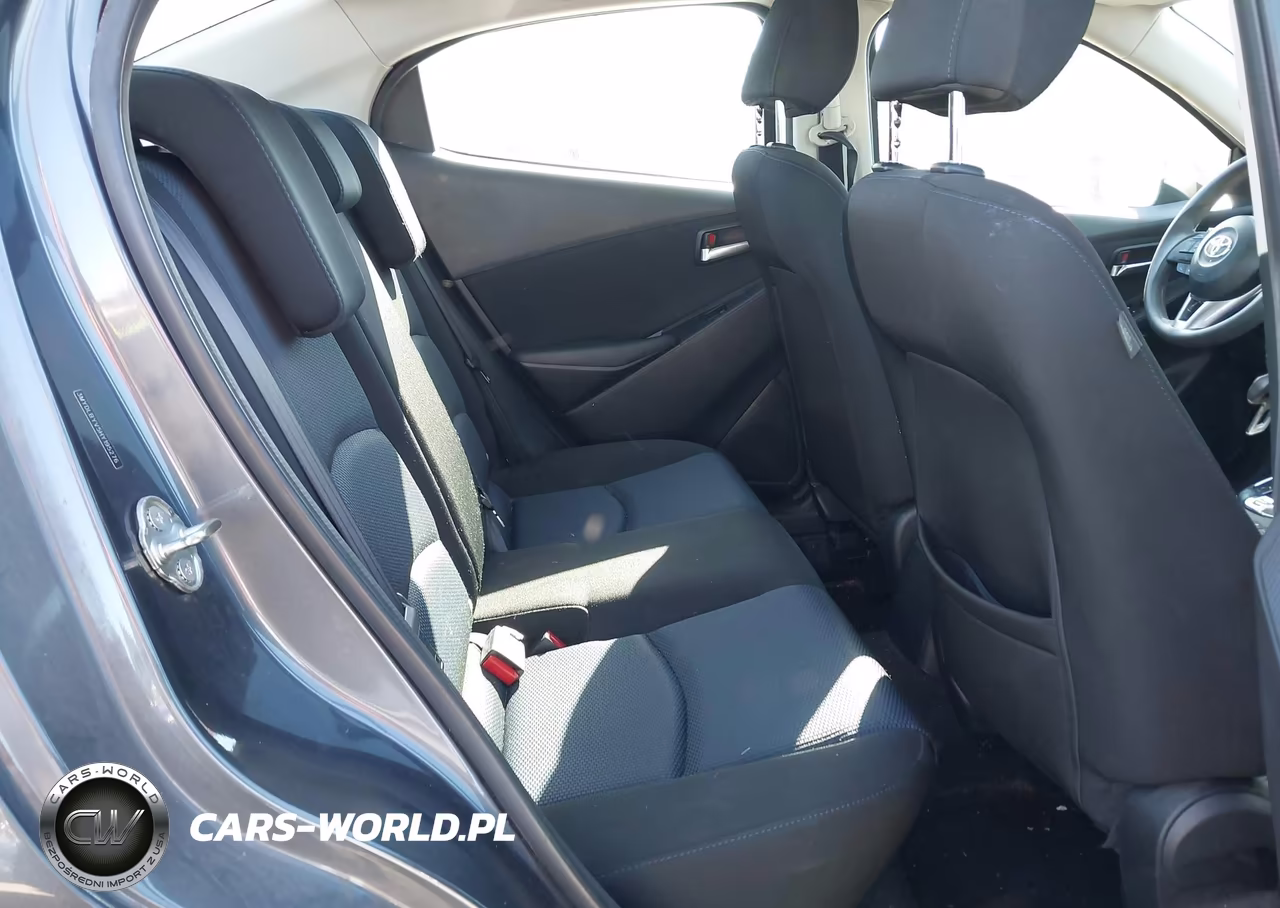 2017 Toyota Yaris Ia VIN:3MYDLBYV5HY195276 - 8
