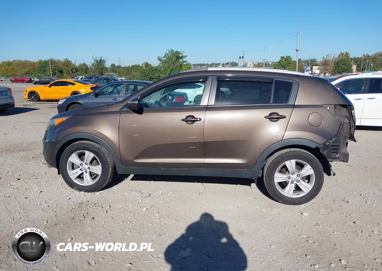 2011 Kia Sportage Lx VIN:KNDPBCA23B7089681 - 13