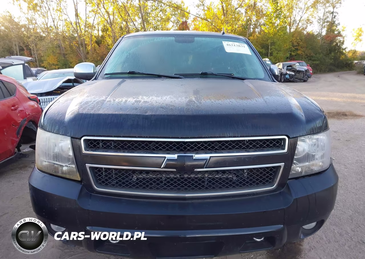2013 Chevrolet Tahoe Ltz VIN:1GNSKCE02DR342930 - 12