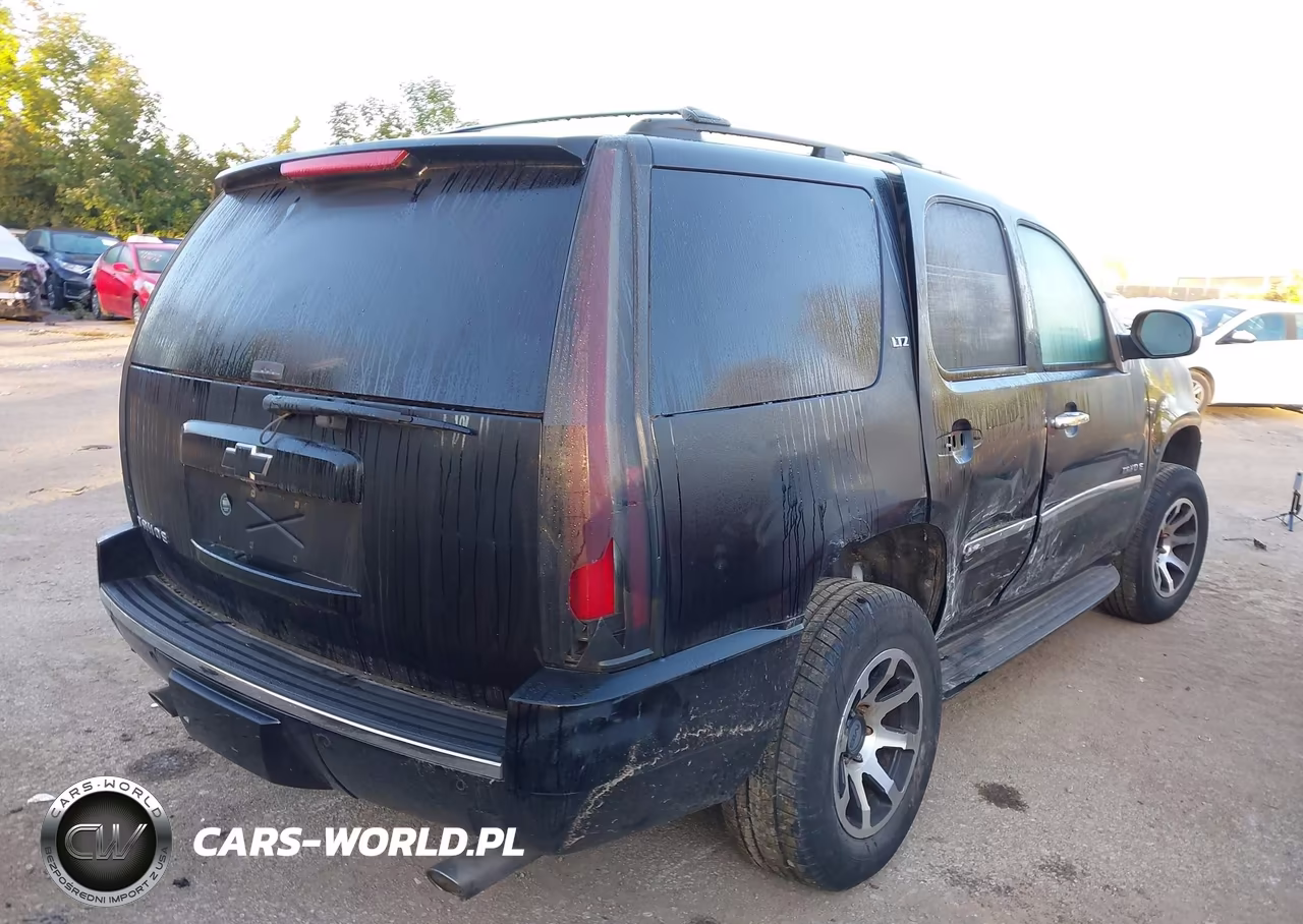 2013 Chevrolet Tahoe Ltz VIN:1GNSKCE02DR342930 - 4