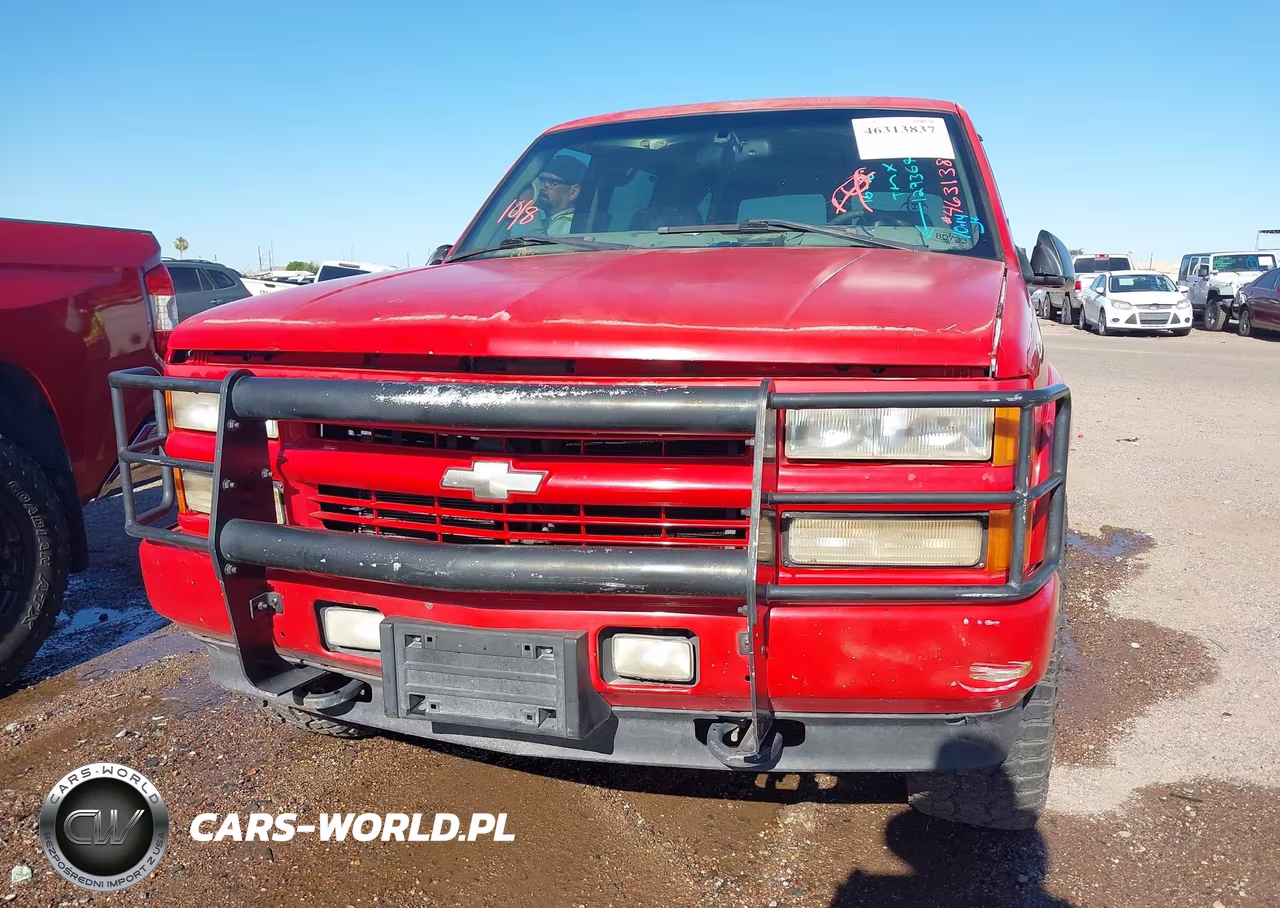2000 Chevrolet Tahoe Z71 VIN:1GNEK13R3YR129364 - 6
