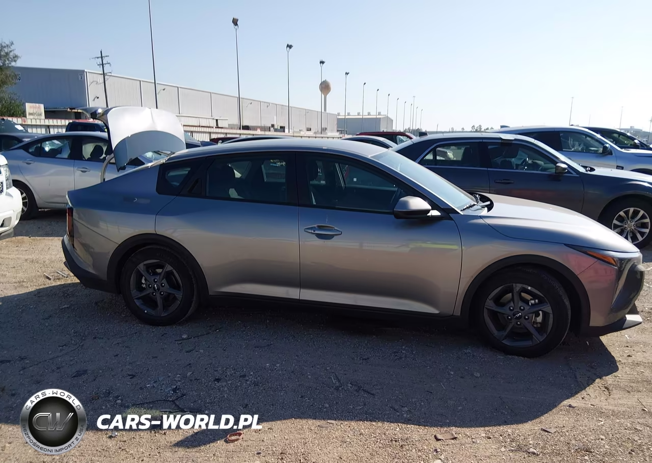 2026 Kia K4 Lxs VIN:3KPFT4DE7TE298055 - 13