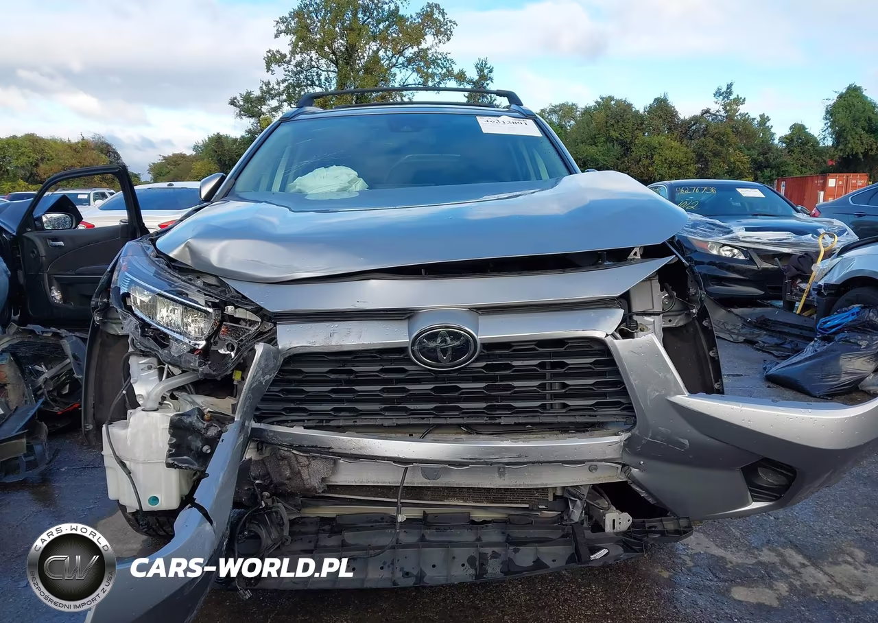 2021 Toyota Rav4 Xle VIN:2T3P1RFV6MC234536 - 13