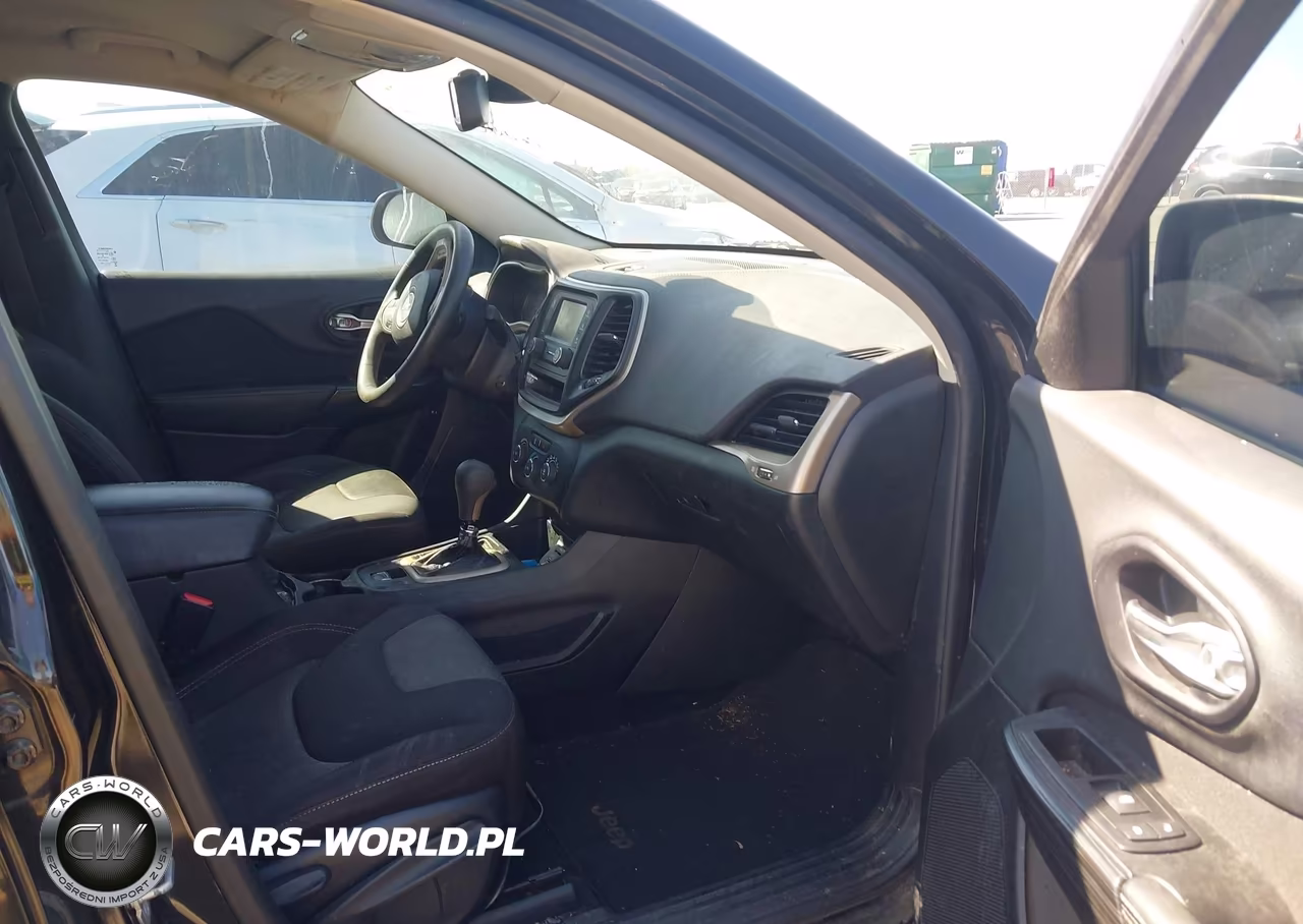 2014 Jeep Cherokee Sport VIN:1C4PJLAB1EW258397 - 5
