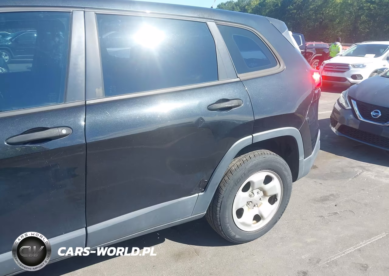 2014 Jeep Cherokee Sport VIN:1C4PJLAB1EW258397 - 6