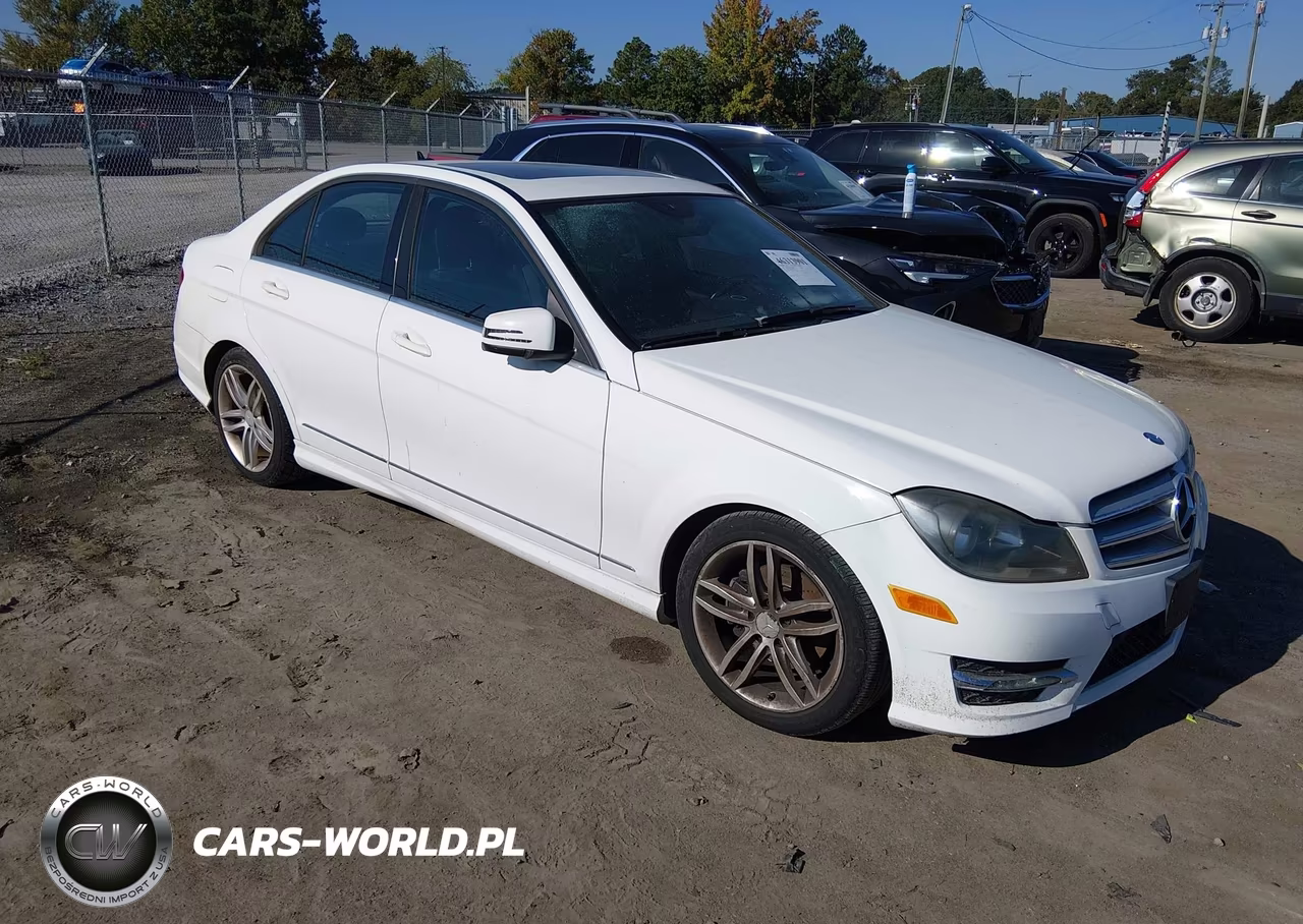 2013 Mercedes-Benz C 250 Sport VIN:WDDGF4HB4DR299915 - 1