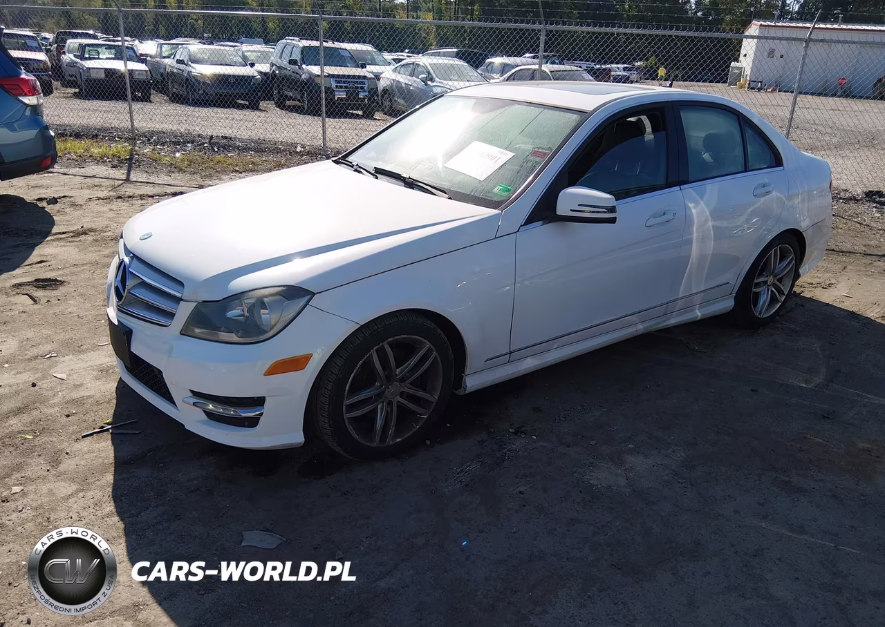 2013 Mercedes-Benz C 250 Sport VIN:WDDGF4HB4DR299915 - 2
