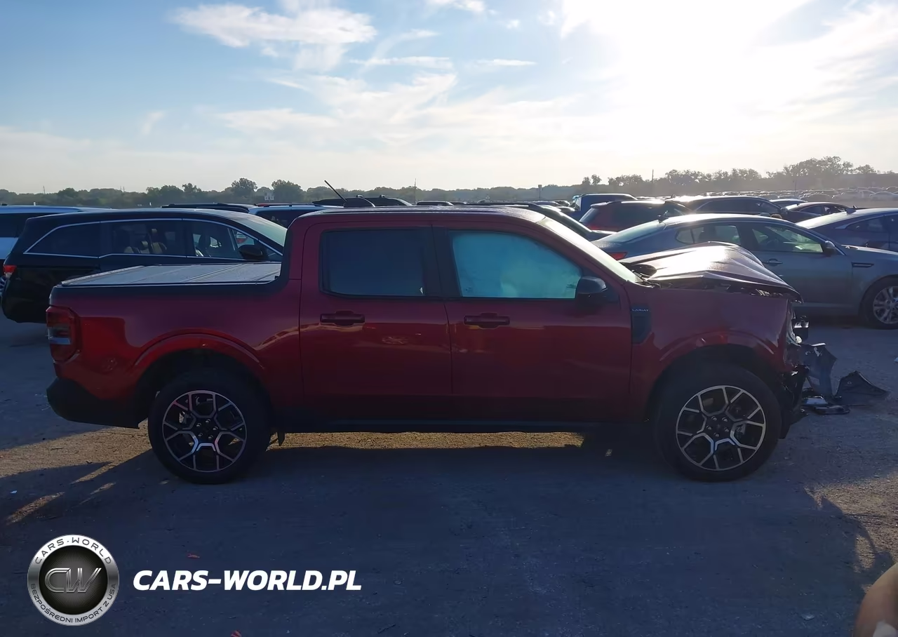 2025 Ford Maverick Lariat VIN:3FTTW8S36SRA27336 - 13