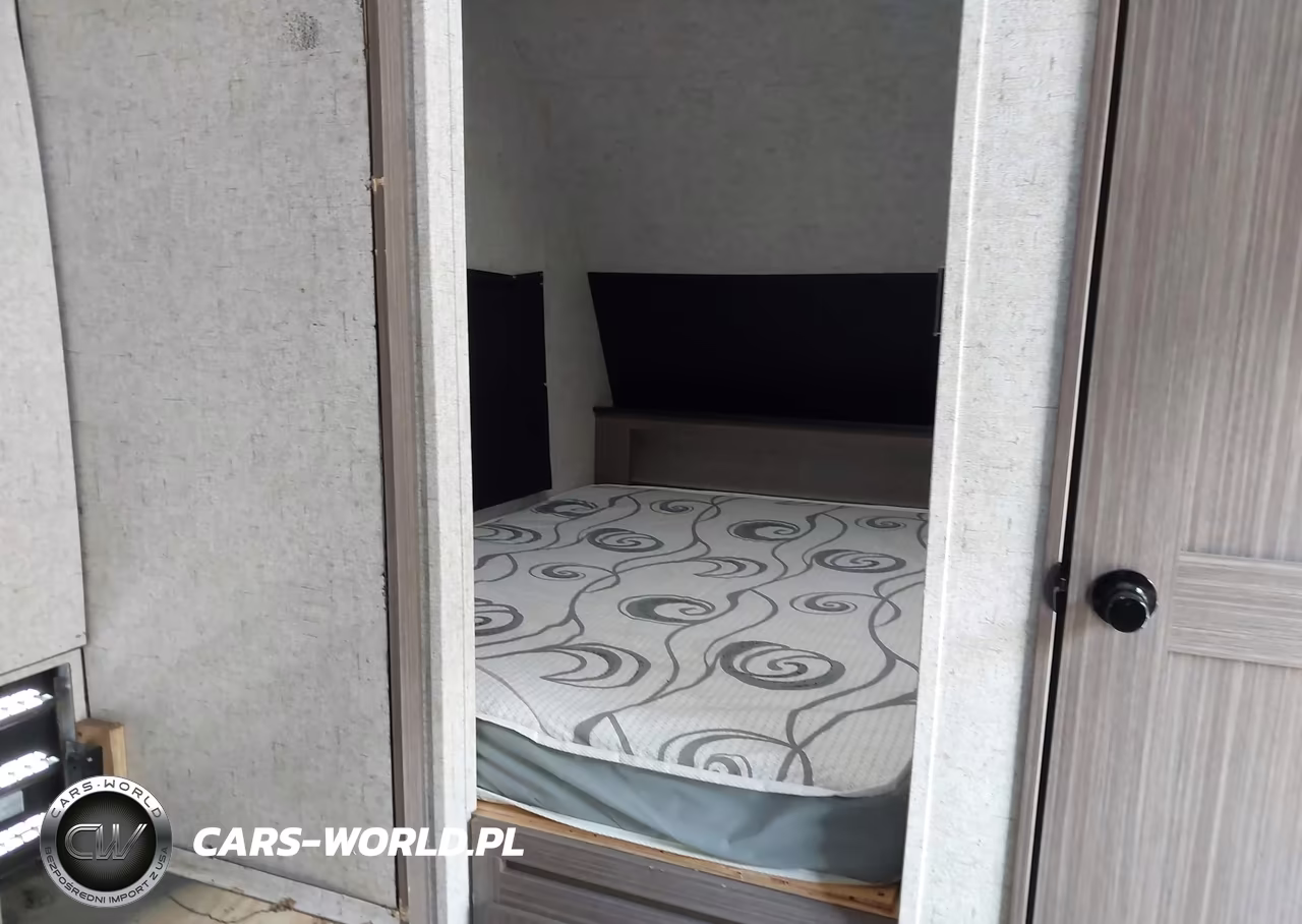 2019 Coachmen Adrenaline VIN:5ZT2ANHB5K7019094 - 12