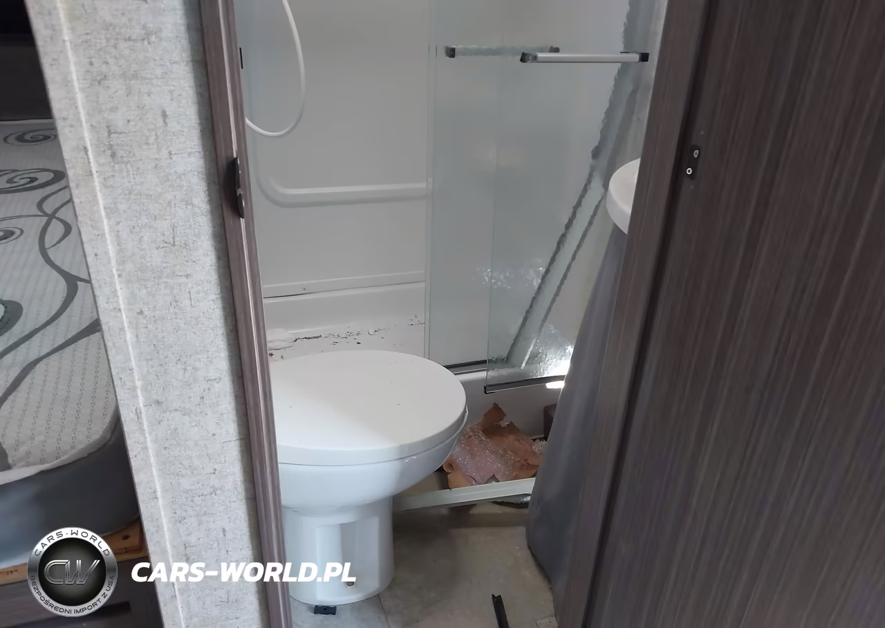 2019 Coachmen Adrenaline VIN:5ZT2ANHB5K7019094 - 5