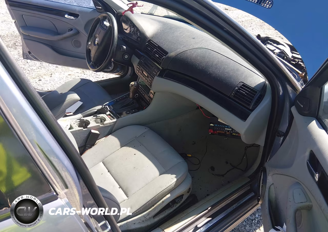 2002 BMW 330Xi VIN:WBAEW53422PG16034 - 5