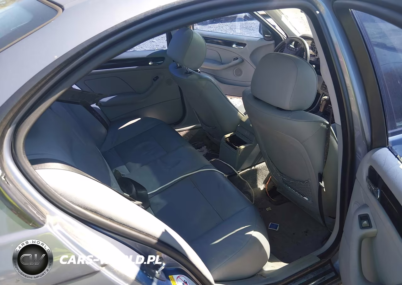 2002 BMW 330Xi VIN:WBAEW53422PG16034 - 8