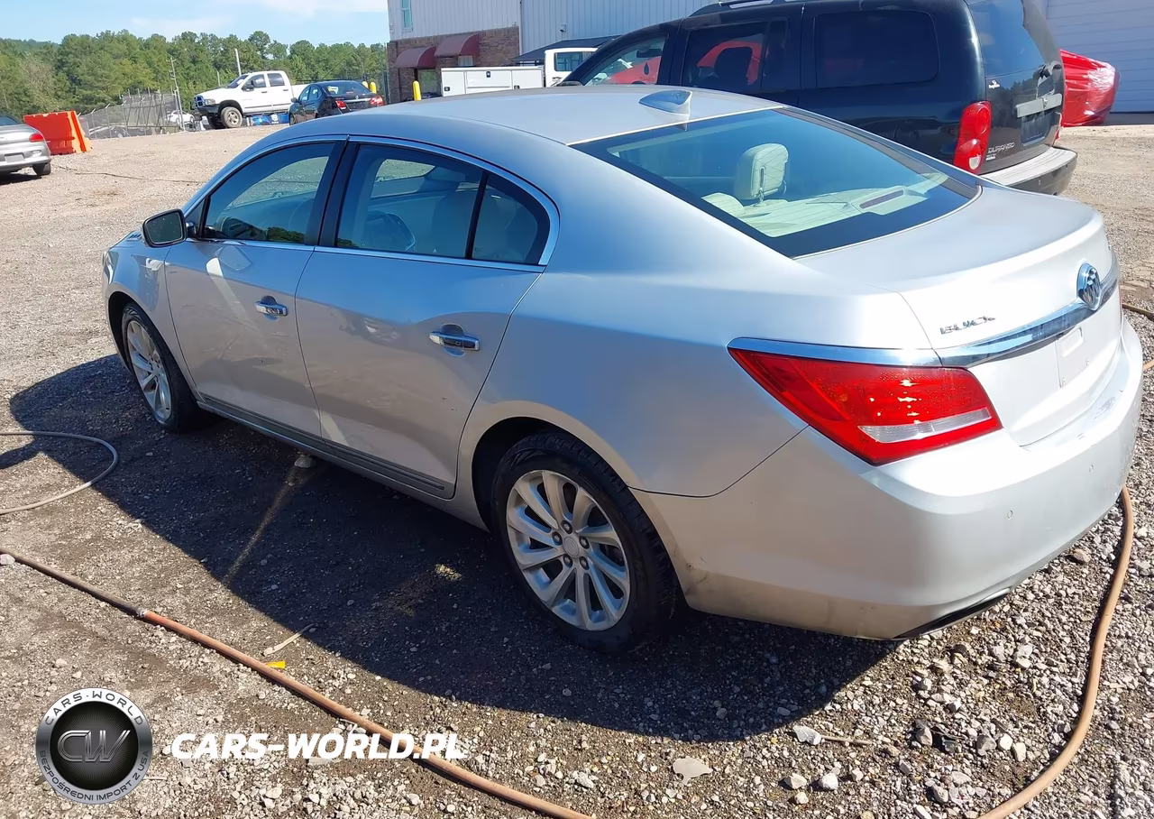 2015 Buick Lacrosse Leather VIN:1G4GB5G34FF347323 - 3