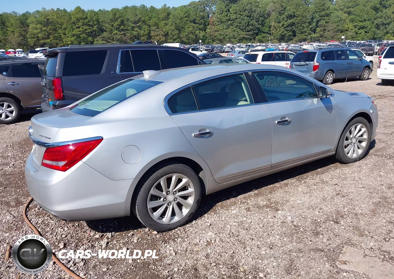 2015 Buick Lacrosse Leather VIN:1G4GB5G34FF347323 - 4
